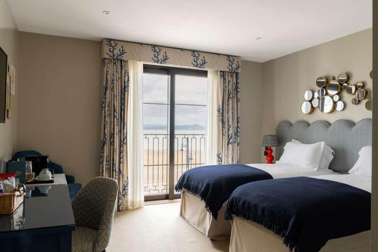 Bedroom 2, Oyster House, Swansea