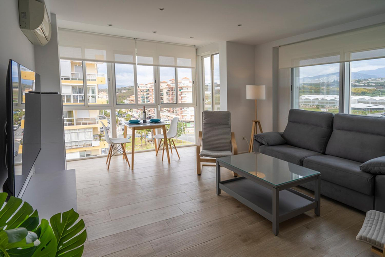 Others 3, Montevideo Beach - Apartamento con vistas al mar recien renovado, Málaga
