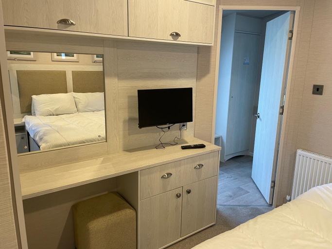 Bedroom 3, Rockley Park Private Holiday Homes, Poole