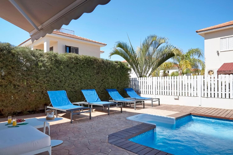 Others 5, Velomar Villa