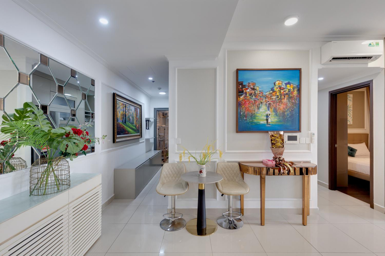 Others 4, Service apartment, District 4