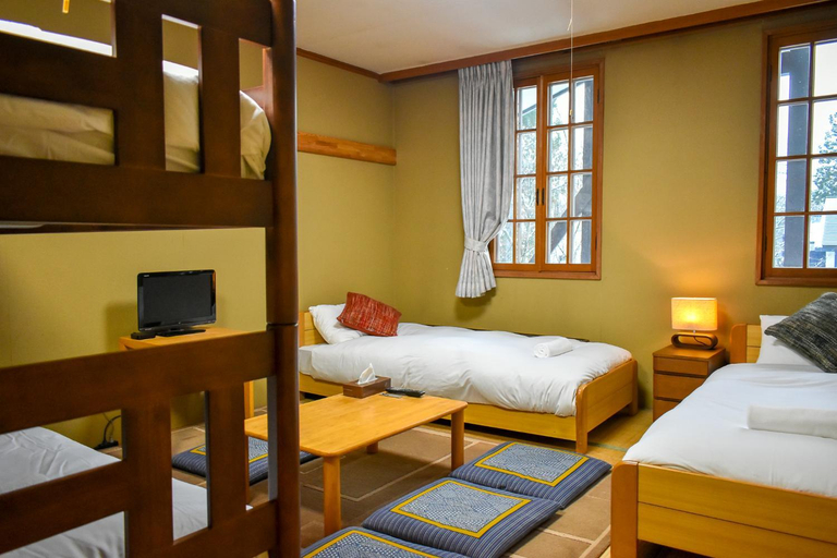 Bedroom 2, Kizuna Lodge & BBQ Centre, Hakuba