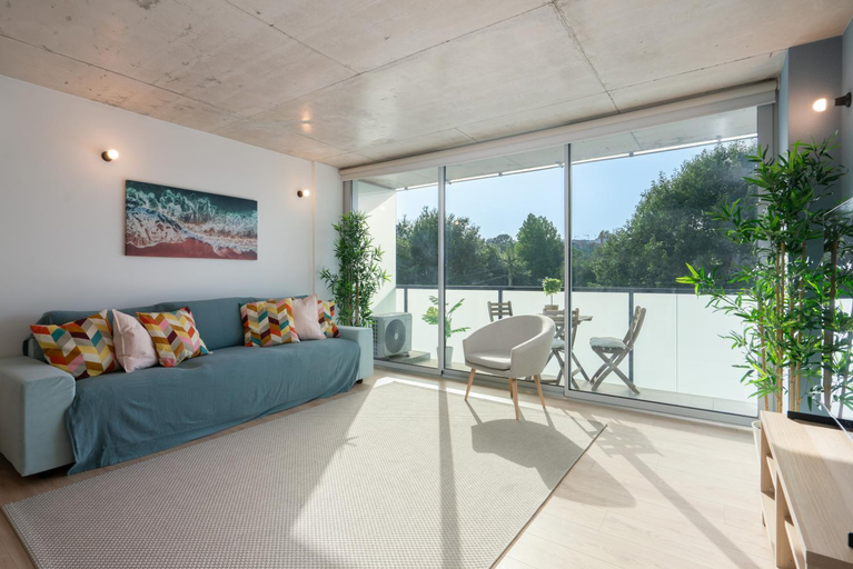 Bedroom 3, Host Wise - Luxurious Impressive Apartment - Balcony and Pool, Vila Nova de Gaia