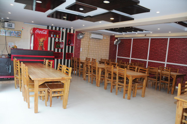 Food & Drinks, Hotel Pratz Inn, Hyderabad