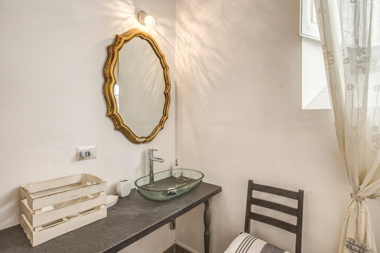 Bathroom 4, Relais La Torretta, Rome