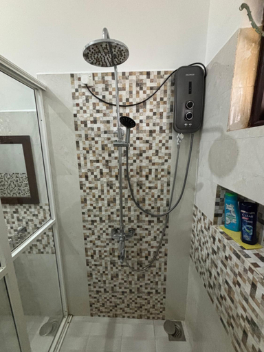Bathroom 3, Pearl Nest, Galle Four Gravets