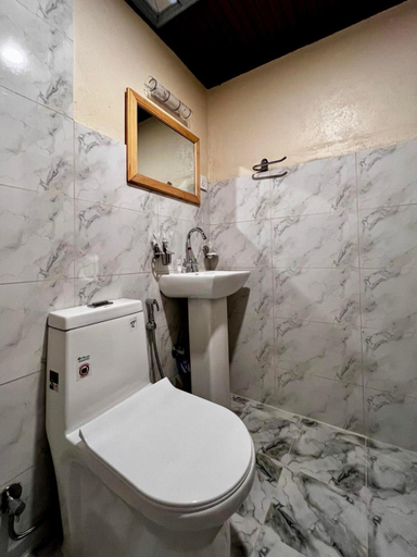 Bathroom 2, Namche Terrace, Sagarmatha