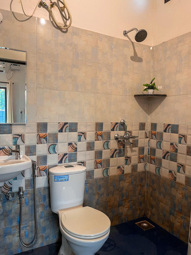 Bathroom 2, Arzu Homes, North Goa