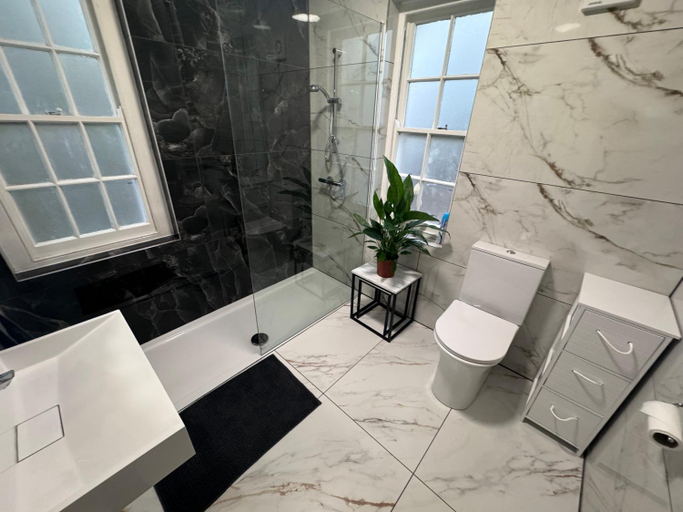 Bathroom 4, Hilston Park, Monmouthshire