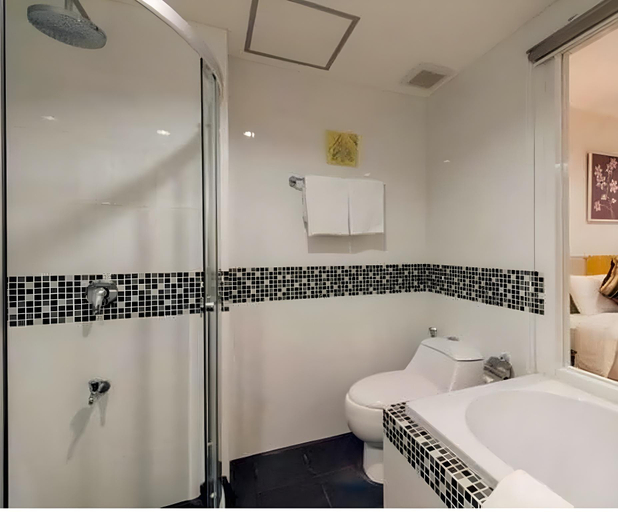 Bathroom 5, iCheck inn Residence Sathorn, Yannawa