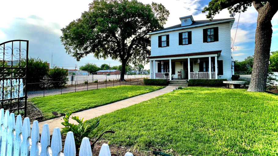 Exterior & Views, Pennoli Bed and Breakfast with private parking, Coryell