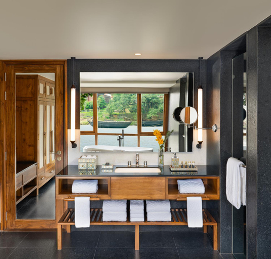 Bathroom 3, Taj Ganga Kutir Resort & Spa, Raichak, South 24 Parganas