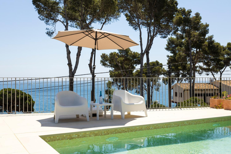 Facilities 2, Frontline Sea Villa with Private Pool in Calella - POPETA, Girona