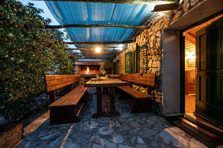 Facilities 2, Villa Lindraze, Dobrinj