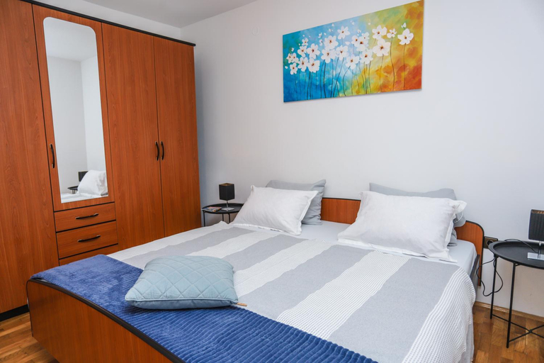Bedroom 2, Apartments Villa Irena, Poreč