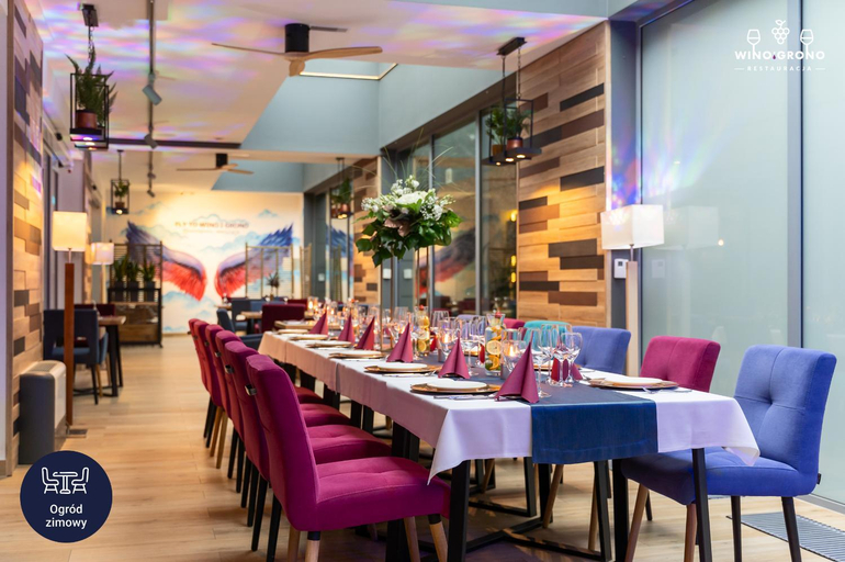 Food & Drinks 5, GRAPE TOWN HOTEL, Zielona