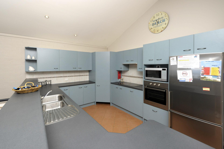 Interior view 3, Beach Duplex 72b Marine Dr - Fingal Bay, Port Stephens