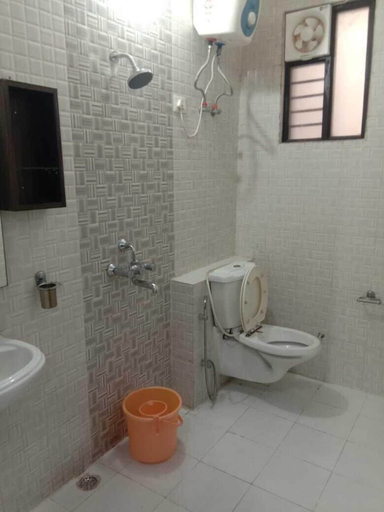 Bathroom 4, Shakti villa home stay, Agra