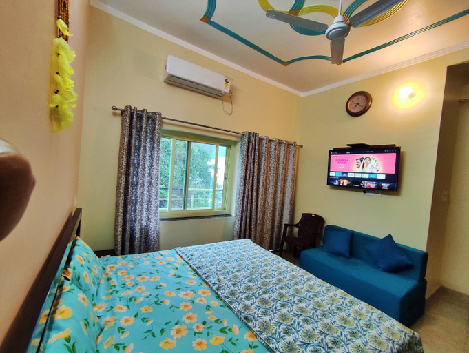 Bedroom 3, Anandam Home Stay Rishikesh, Garhwal