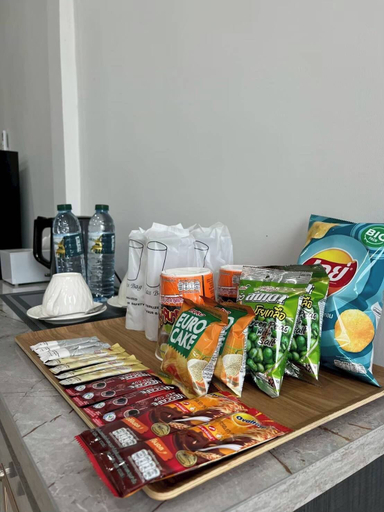 Food & Drinks, The Orange Grand Resort, Det Udom