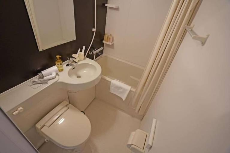 Bathroom 5, Plaza in Kanku Hotel, Izumisano