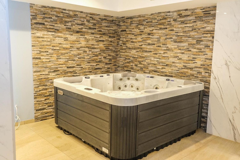 Bathroom 4, VortexLux, Raška