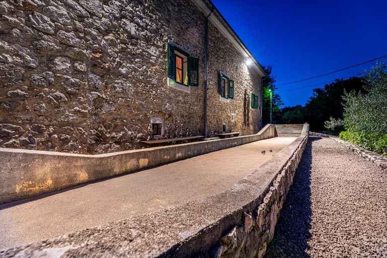 Bowling alley, Villa Lindraze, Dobrinj