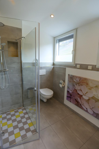 Bathroom 3, Rieslingresidenz, Bernkastel-Wittlich
