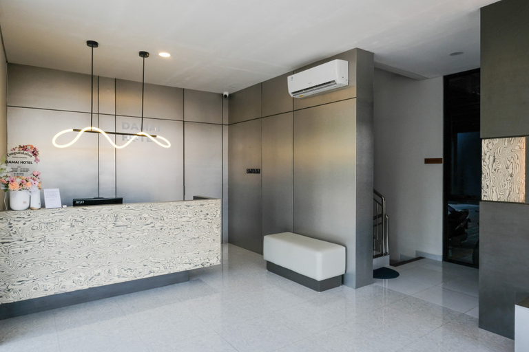 Bathroom 4, Sans Vibes Hotel Damai Yogyakarta, Sleman