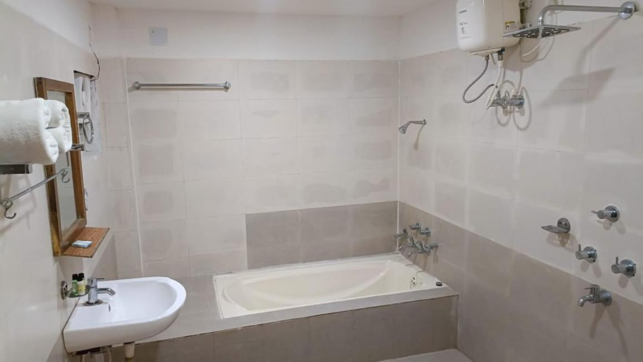 Bathroom 3, Wilddunes Konark , Puri