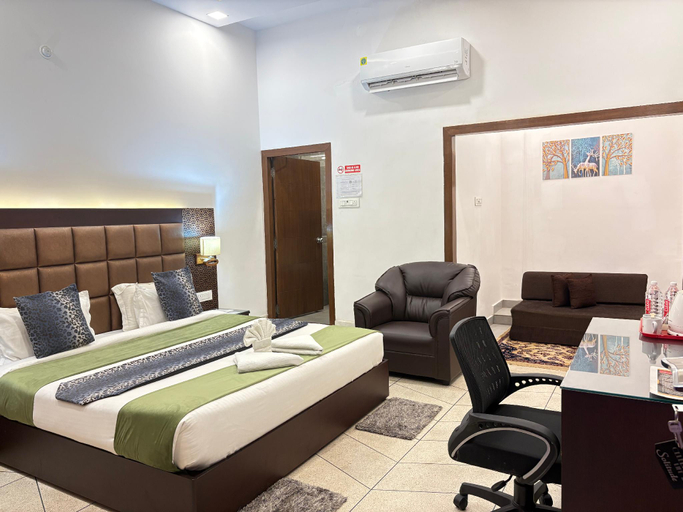 Bedroom 2, Solitude, The Boutique Hotel, Nainital