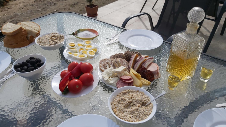 Food & Drinks, Casa Artemis-jacuzzi si piscina, Pianu De Sus