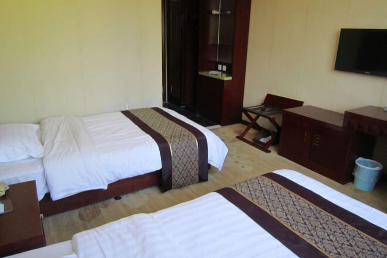 Bedroom 2, Fubainian Business Hotel, Qingdao