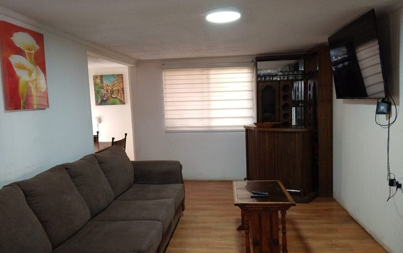 Living area, Casa Niwa Koi Entre Peces, Maipo