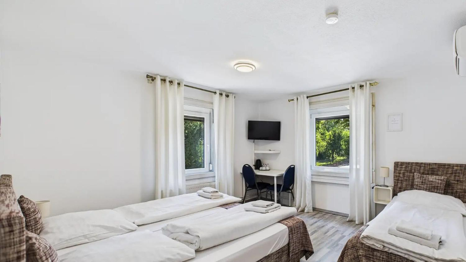 Bedroom 4, City Hotel, Ludwigsburg