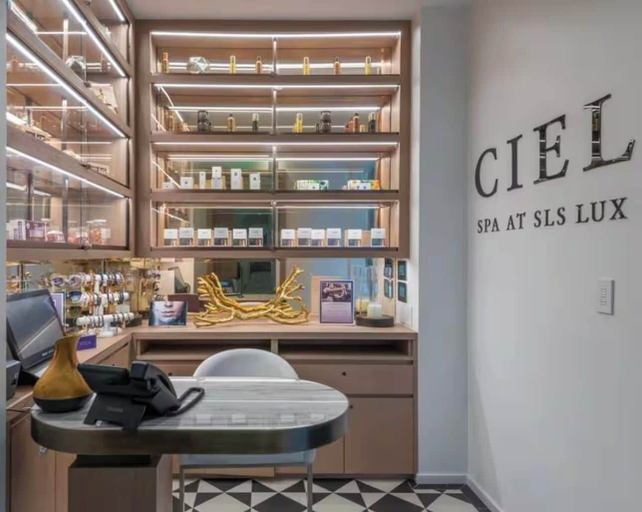 Spa reception, Lux Brickell by Palermo Home Miami, Miami-Dade