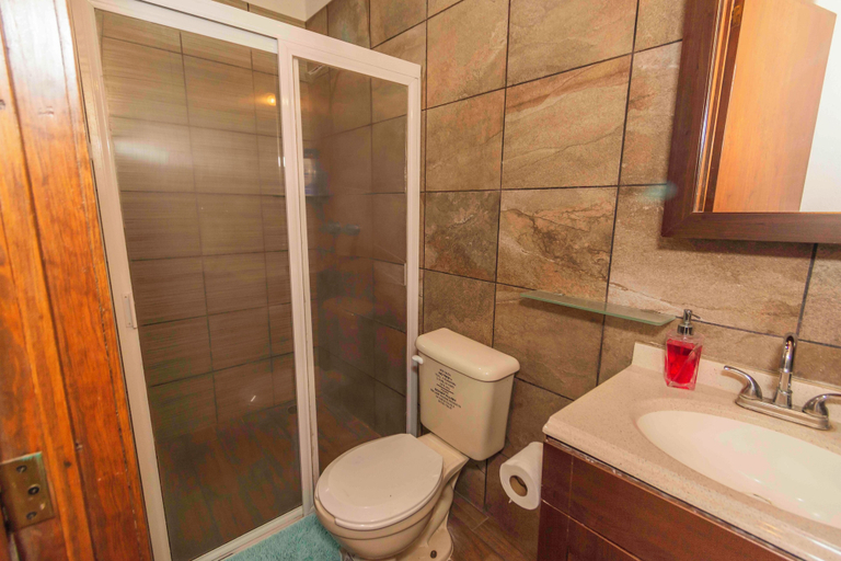 Bathroom 4, Casa Mayahuel, Del Centro