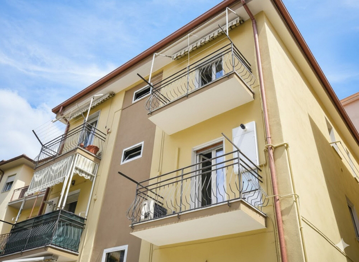 Exterior & Views 2, Maddalena Holiday House, Imperia