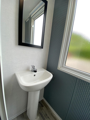 Bathroom 5, Bellochantuy Beach, Argyll and Bute