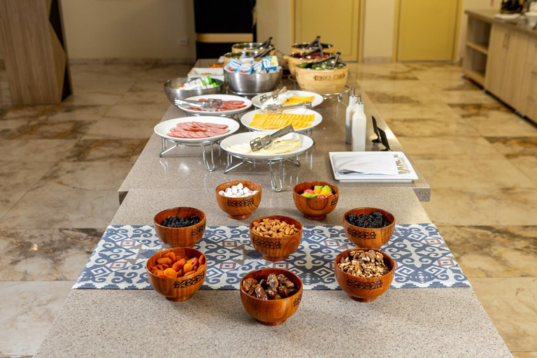 Food & Drinks 5, Infinity Plaza Hotel Block 2, Makhambetskiy