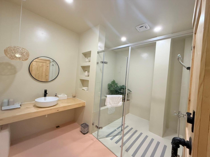 Bathroom, CIAO share, Tainan