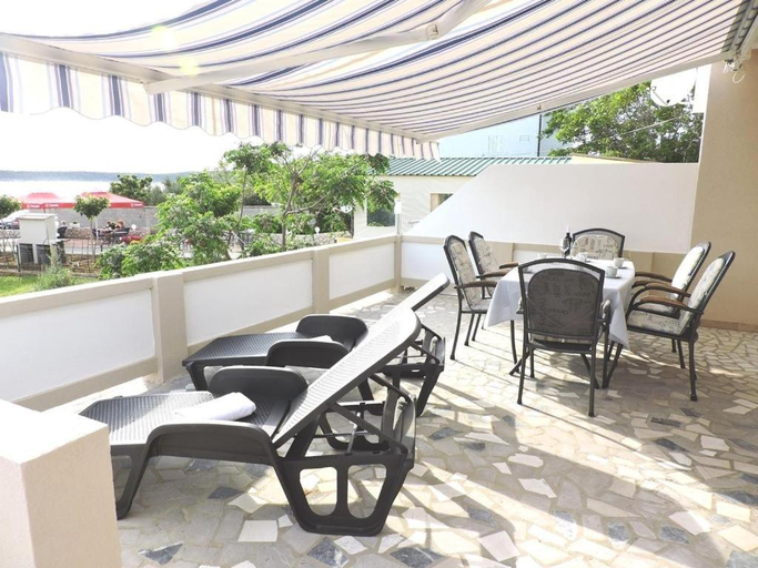 Others 5, Apartment 4956-1 for 7 people in Barbat, Lopar/Supetarska Draga