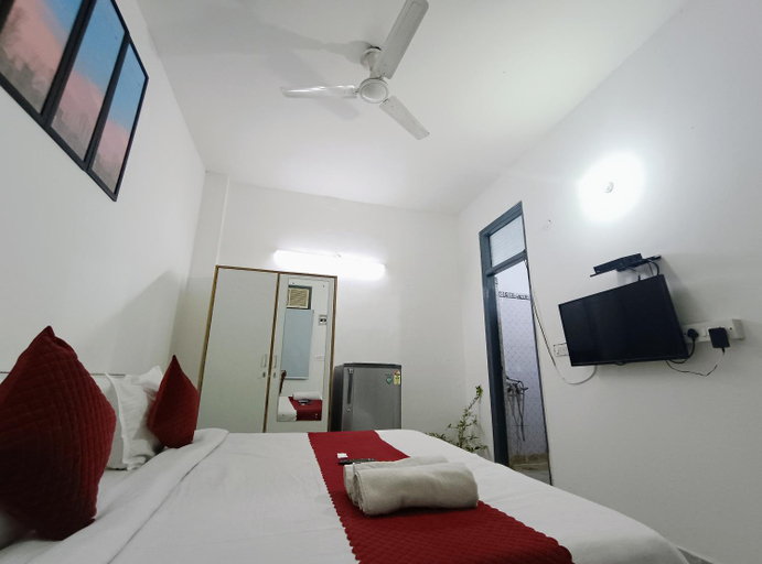 Bedroom 3, Mauryan Express Hotel - Hauz Khas Fort , Delhi