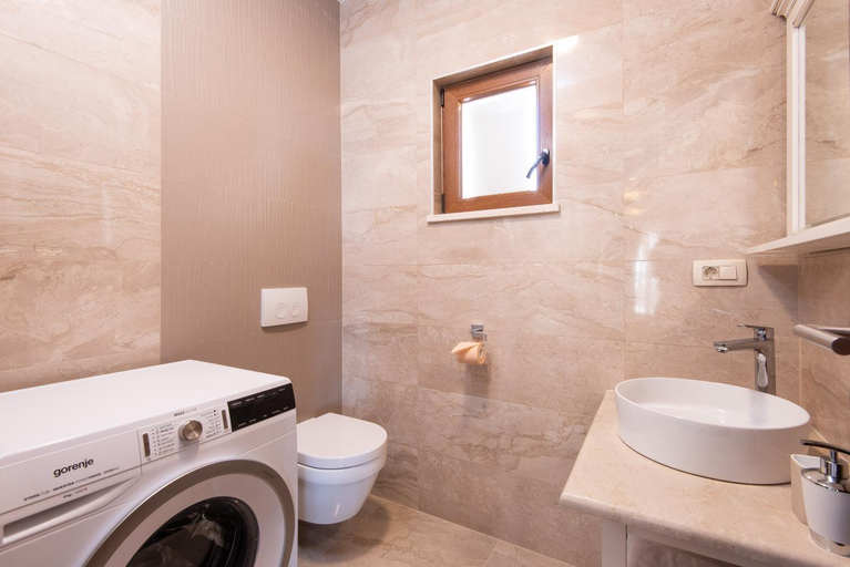 Bathroom 4, Villa Aria, Orebić