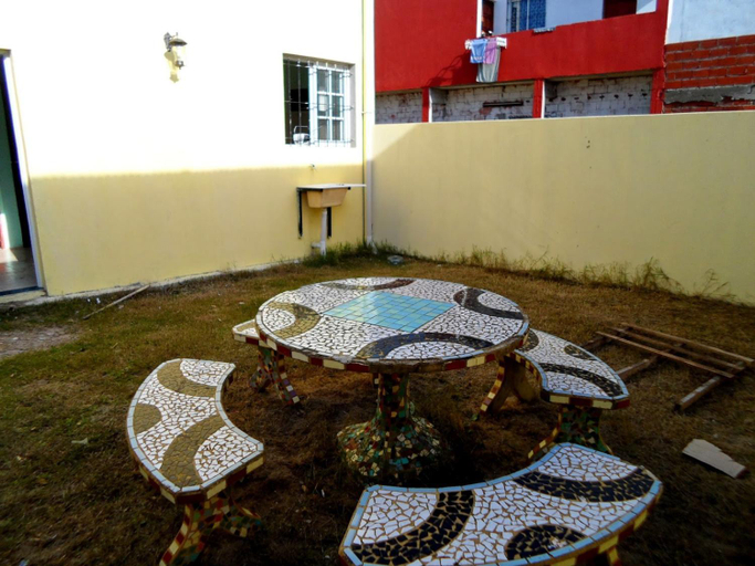 Others 4, Las golondrinas, La Costa