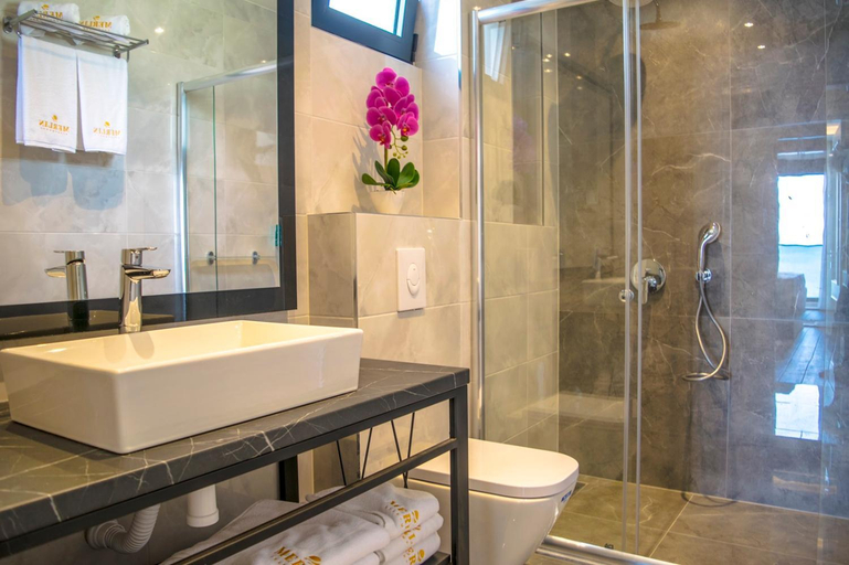Bathroom 4, APARTMENTS MERLIN