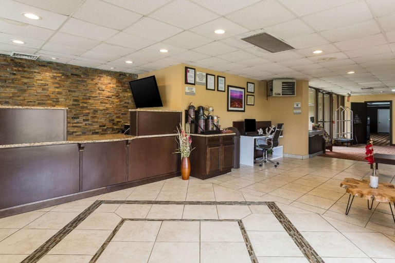Public Area 3, Fairmount Inn & Suites - Stroudsburg Poconos, Monroe