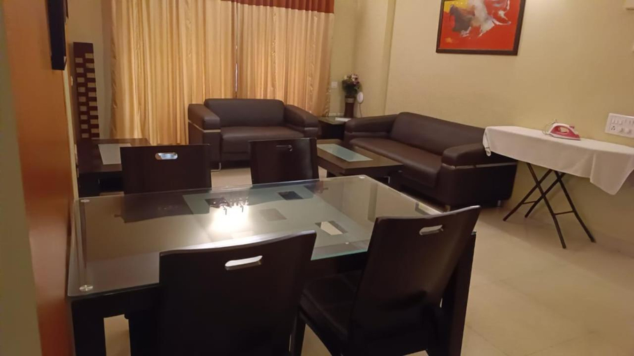 Others 4, Parkwood Suite, Bangalore