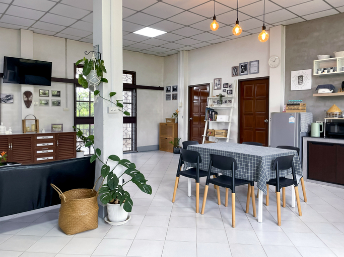 Food & Drinks 4, Silpasom ARTstay  Suratthani, Phunphin