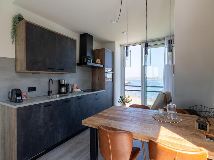 Kitchen 4, Apartment in Sint-Annaland near Beach, Tholen